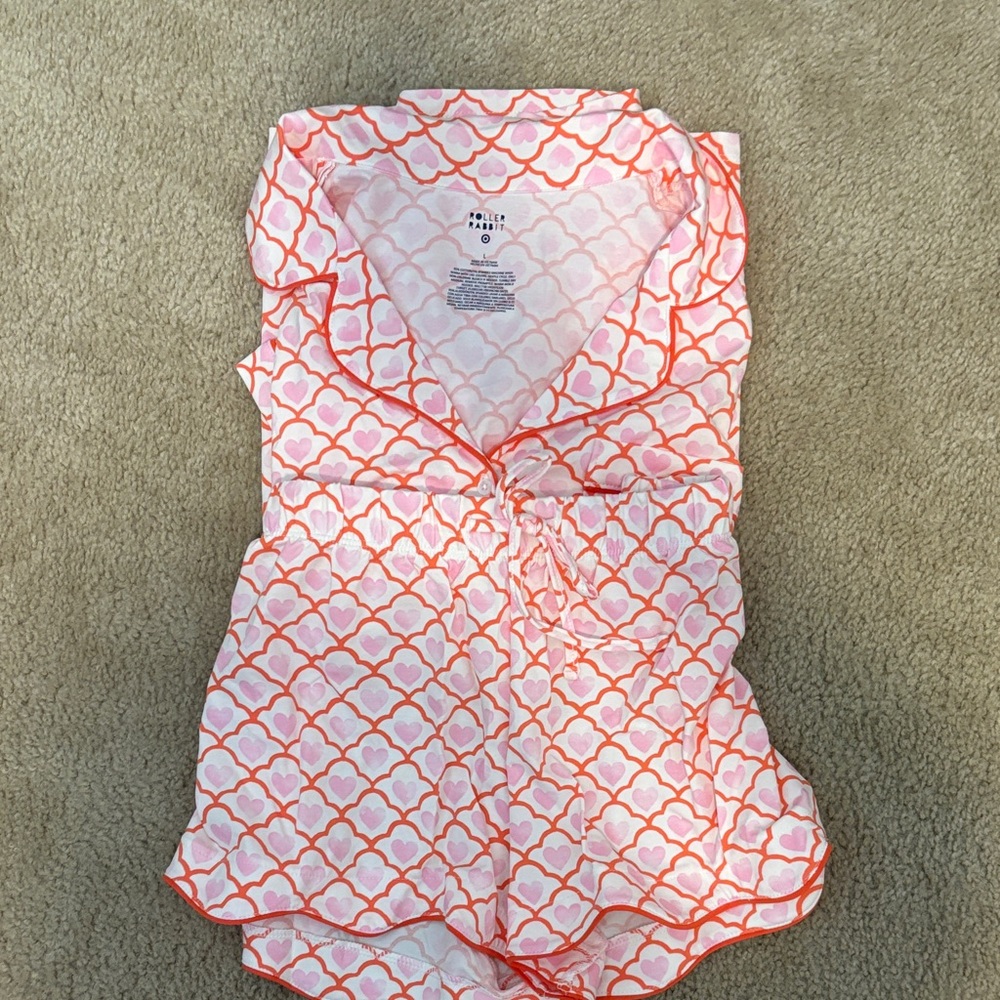 Roller Rabbit X Target Women's Geo Hearts Short Sleeves and Shorts Pajama Set